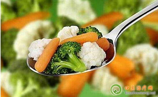 小孩口臭吃什么食物好 小孩口臭吃什么食物好